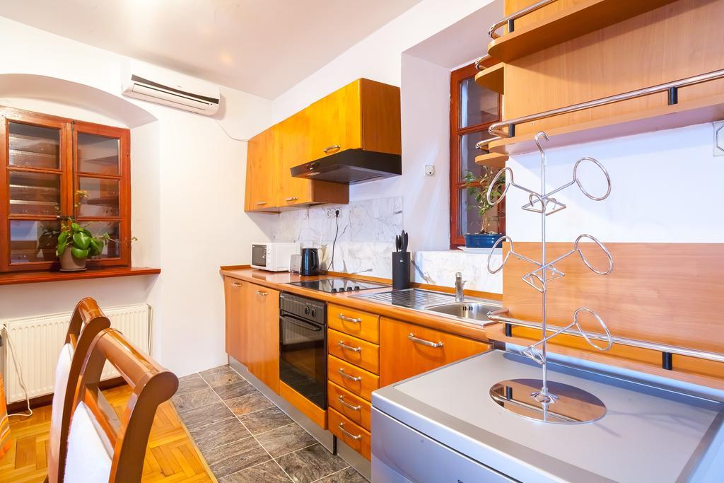 Villa & Apartments Perasto Extérieur photo