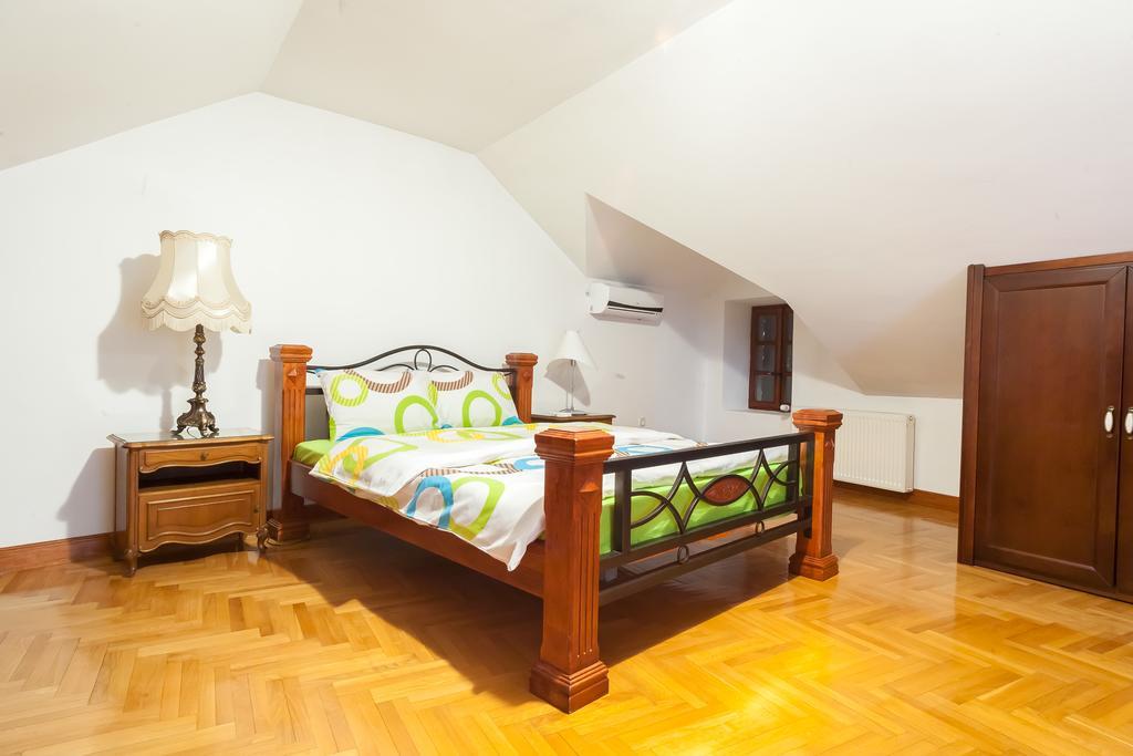 Villa & Apartments Perasto Extérieur photo