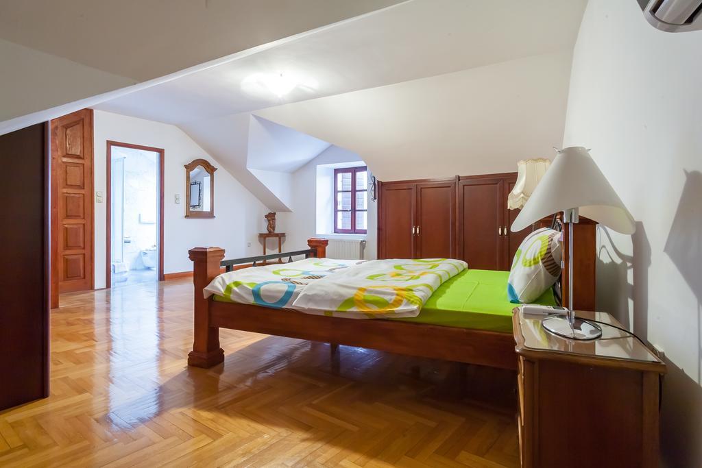 Villa & Apartments Perasto Extérieur photo