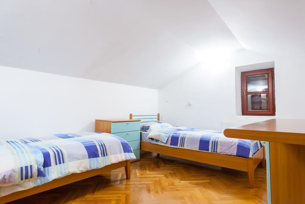 Villa & Apartments Perasto Extérieur photo
